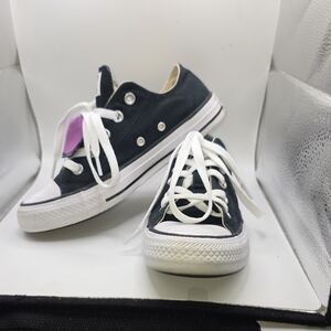 Converse Chuck Taylor‎ All Star Low Top Black Canvas Sneakers Women’s Size 6